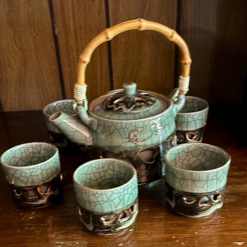 Vintage 1940’s Otagiri Golden Horse Soma Ware Somayaki Japanese tea set.